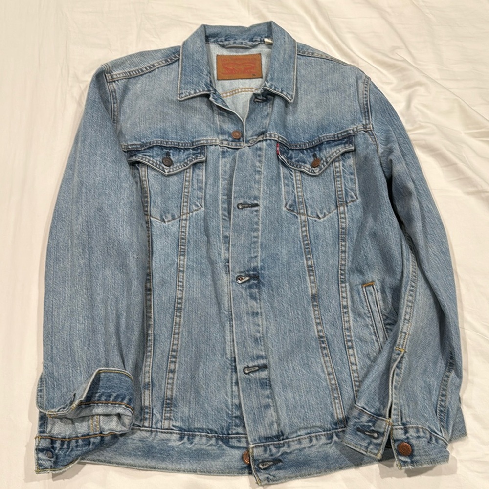 Levi’s XL men’s denim jacket
